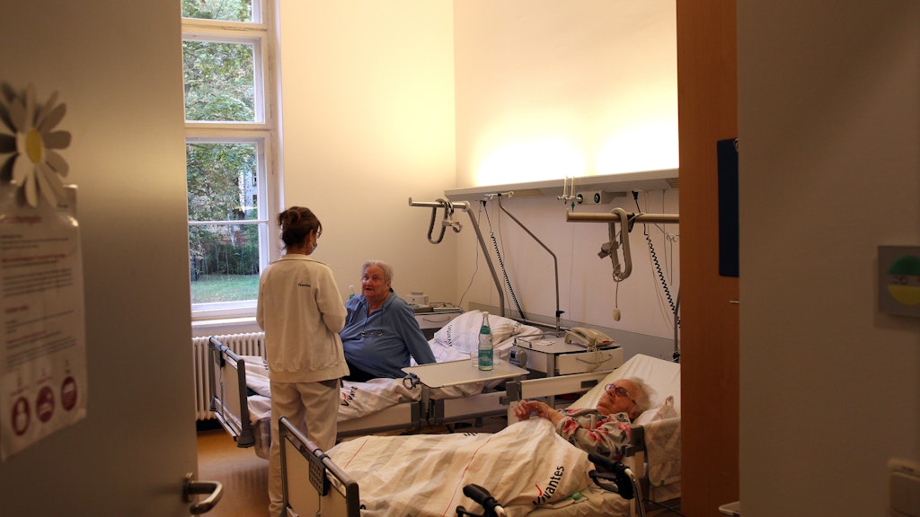 Die Krankenzimmer - hier in der Geriatrie - sind nach Darstellung von Vivantes zu klein und teilweise verwinkelt.