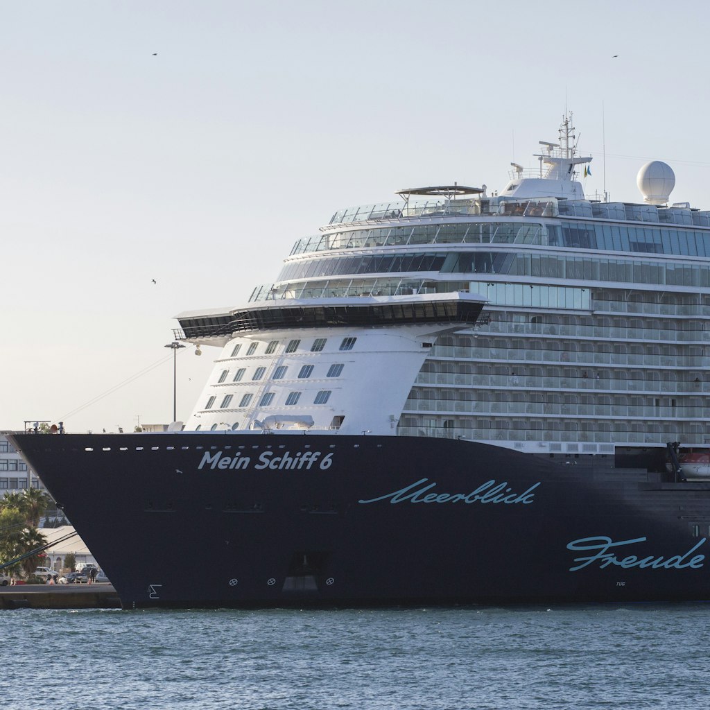 Auf dem Kreuzfahrtschiff „Mein Schiff 6“ der Reederei Tui Cruises gab es Corona-Alarm.