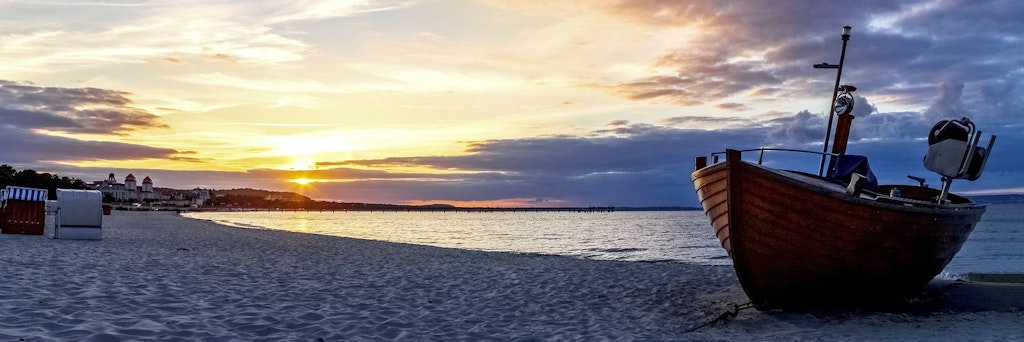 Ein schöner Herbstspaziergang am Strand – das ist jetzt auch für Tagestouristen wieder möglich.