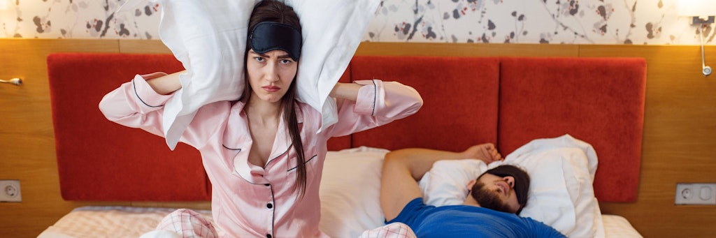 Mit dem Partner im Bett - Kuschelpartner oder Schlafräuber?