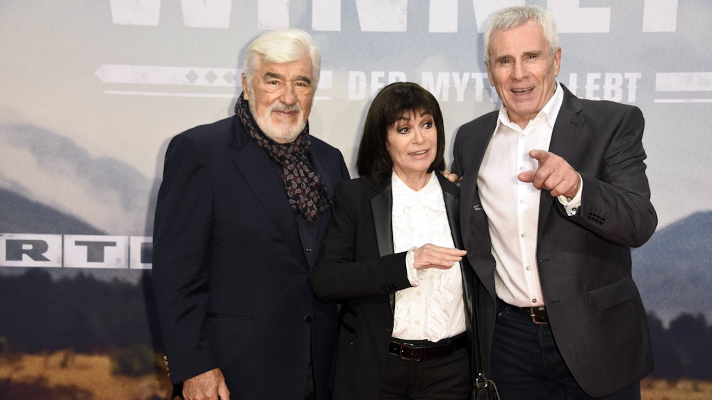 Mario Adorf und die Stars aus Winnetou, Marie Versini und Gojko Mitic.