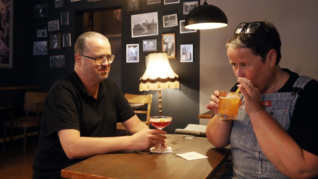 Peter und Isabel sind neugierig: "Warum nicht mal ohne Alkohol, ist was Neues und schmeckt gut. Spannende Alternative."