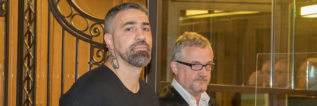 Bushido mit seinem Rechtsanwalt vor Gericht