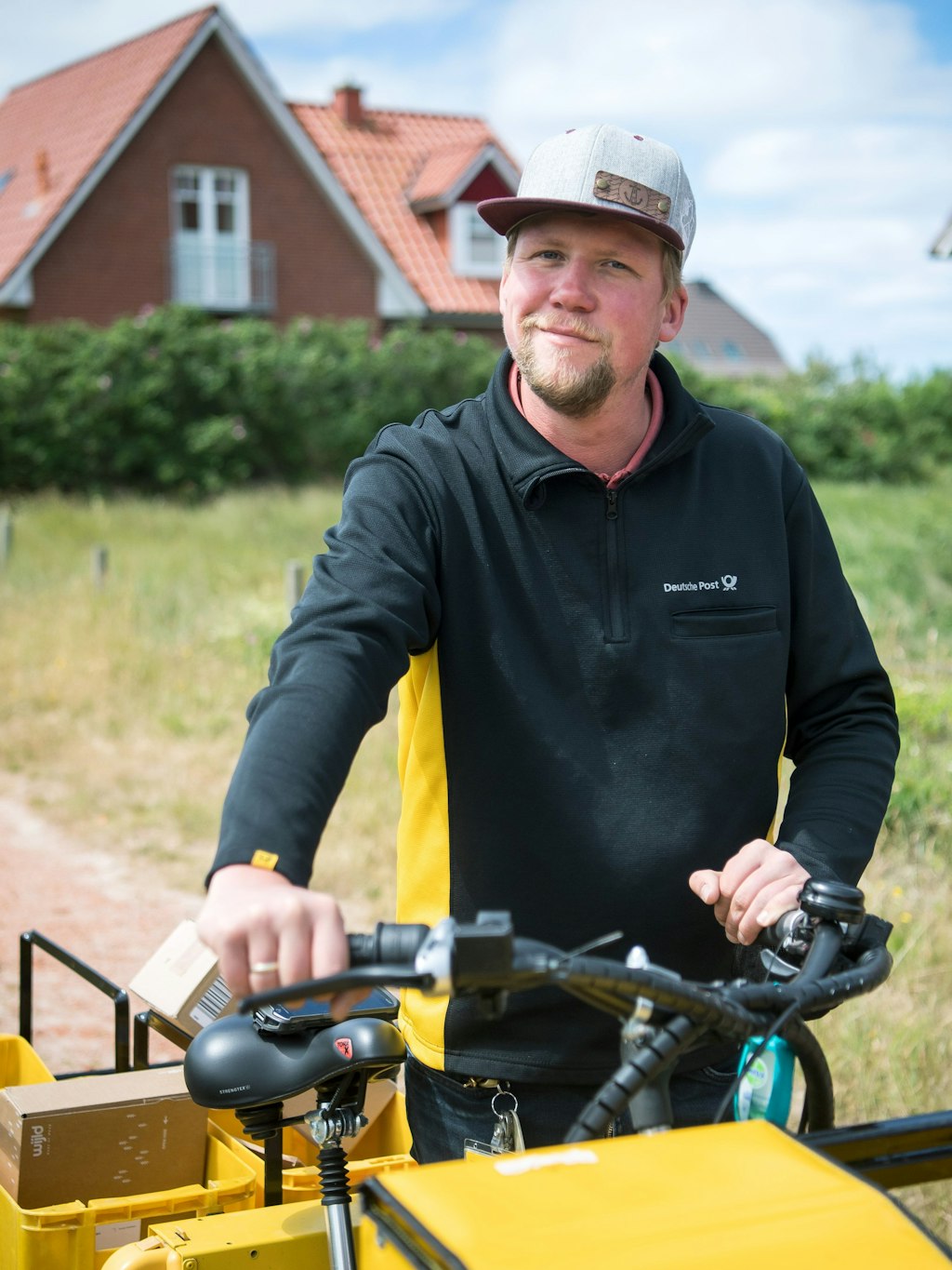 Andre Krandick behält bei seinen Postsendungen stets den Durchblick.