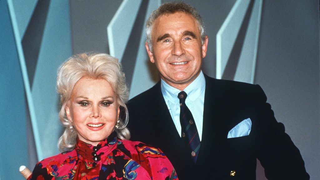 Die US-amerikanische Schauspielerin Zsa Zsa Gabor mit ihrem Mann Prinz Frederic von Anhalt bei einem Event in Hamburg 1992.
