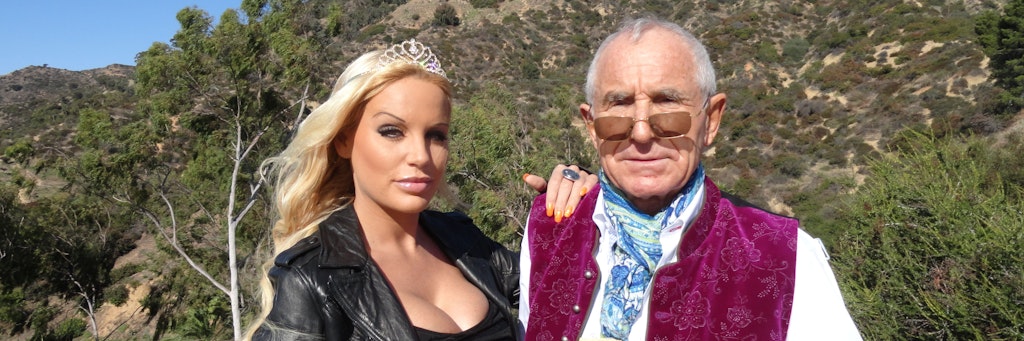Frederic Prinz von Anhalt im Dezember 2011 zusammen mit Gina Lisa Lohfink. Am Ende platzte eine geplante Adoption.