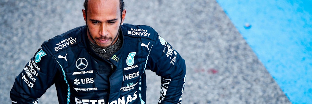 Lewis Hamilton kann auf der Rennstrecke jede Attacke ab, aber wenn es rassistisch wird, ist auch für ihn jede Grenze überschritten.