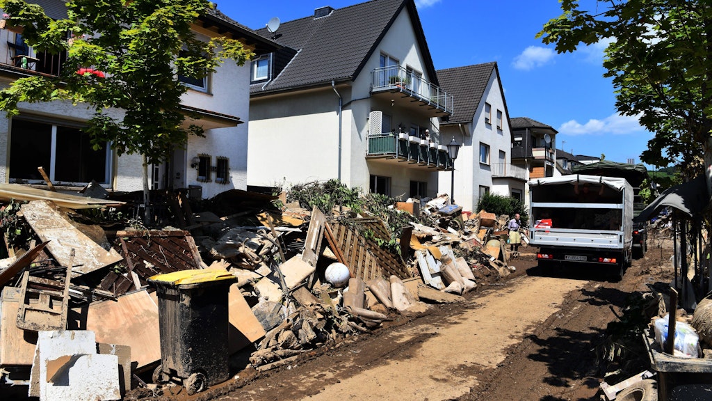 Unzählige Menschen verloren im Hochwasser ihr Hab und Gut, bangen um die eigene Existenz.