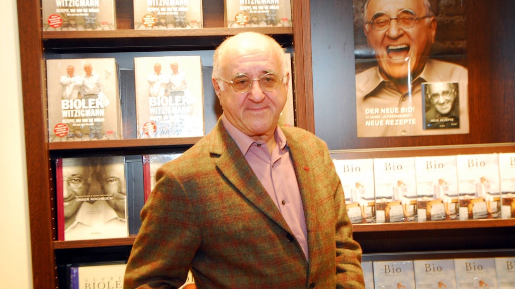 Moderator Alfred Biolek anlässlich der Präsentation seines Buches „Bio-Mein Leben“ 2006 in Salzburg.