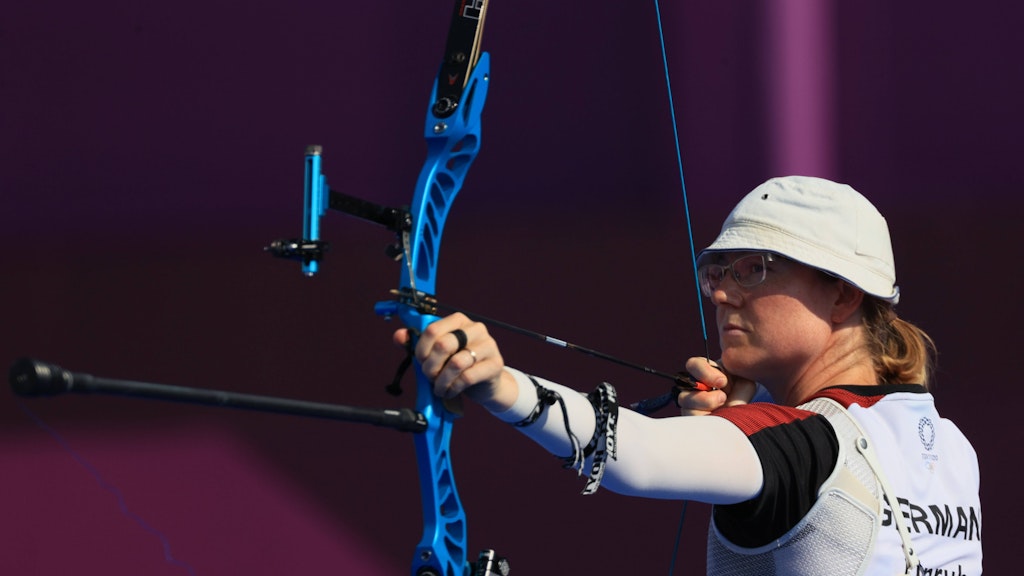Die Berliner Bogenschützin Lisa Unruh holte mit ihrem Team ebenfalls Bronze