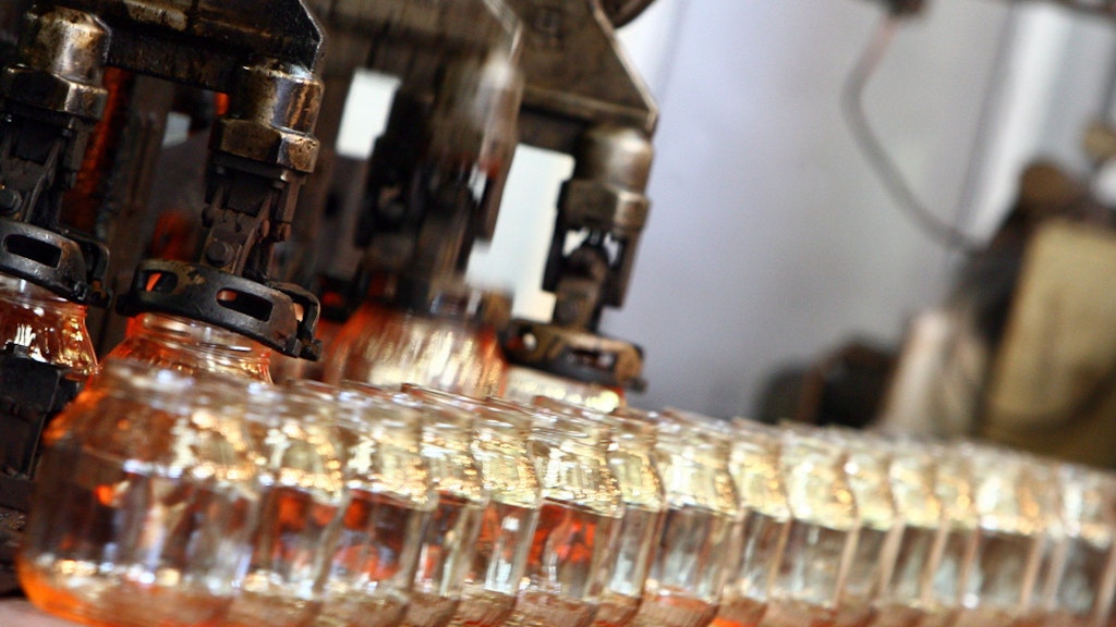 Glas ist bei Konservenbehältern auf dem Vormarsch, wird teurer.