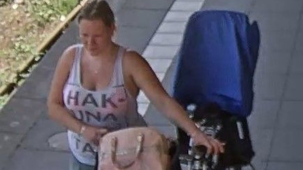 Mit diesem Foto hatte die Brandenburger Polizei nach Zeugen der Ereignisse gesucht. Es zeigt Bianca S. mit einem Fahrrad auf einem Bahnsteig des Oranienburger Bahnhofs. <br><br><br>