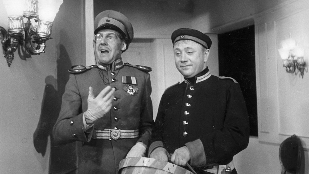 Herbert Köfer und Werner Peters in dem Defa-Film „Ein Polterabend“ (1955).