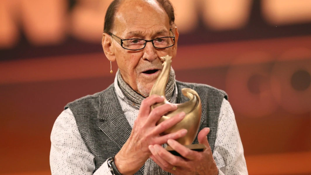 Herbert Köfer mit der Goldenen Henne: 2020 erhielt er den beliebten Publikumspreis zum zweiten Mal für sein Lebenswerk.