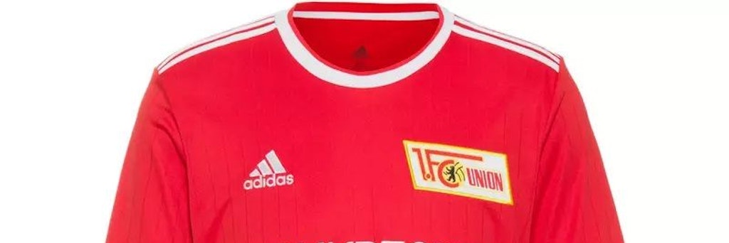 So sieht das neuen Heimtrikot des 1. FC Union für die Spielzeit 2021/2022 aus. 