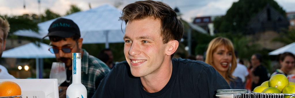 Schauspieler Jannis Niewöhner freute sich über den gelungenen Abend im Haubentaucher.
