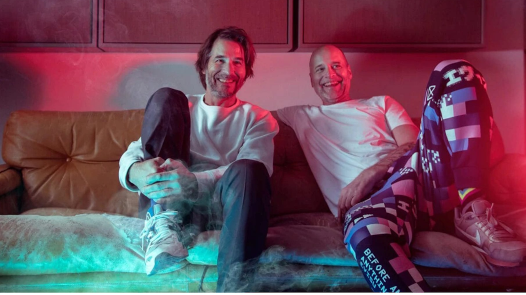 Die Brüder Alexander „Ali“ und Sebastian „Basti“ Schwarz sind als DJ-Duo „Tiefschwarz“ bei der Impfparty dabei.
