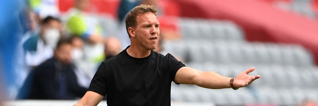 Kann bisher nicht zufrieden sein und muss nun auch auf den Saisonstart warten: Bayerns neuer Trainer Julian Nagelsmann. 