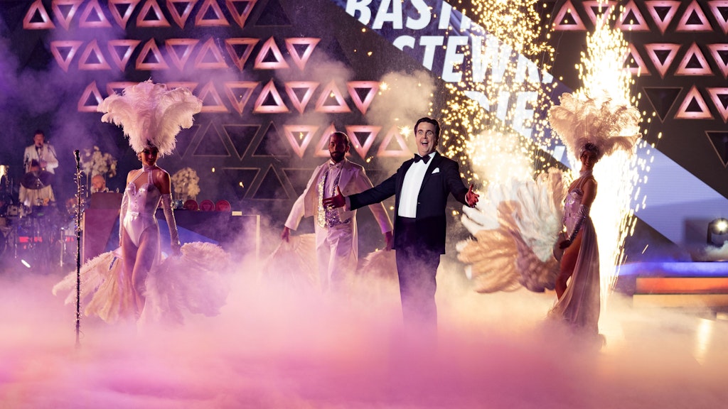 Bastian Pastewka bewies in „Wer stiehlt mir die Show?“ Showmaster-Qualitäten.
