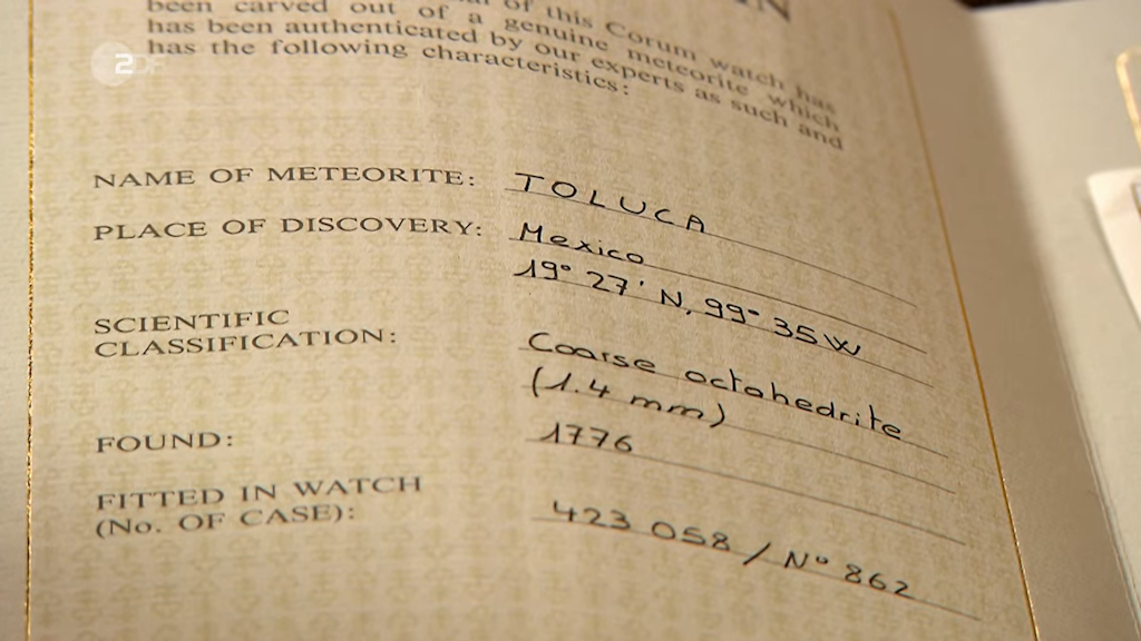 In einem Zertifikat sind Details zu dem Meteoriten vermerkt, aus dem die Uhr besteht. So ein Stück gab es bei Bares für Rares noch nie!
