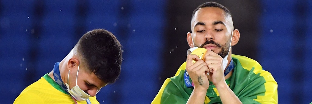 Dachte im bisher größten Moment seiner Karriere an alle, die ihn unterstützt haben: Herthas Matheus Cunha (r.).
