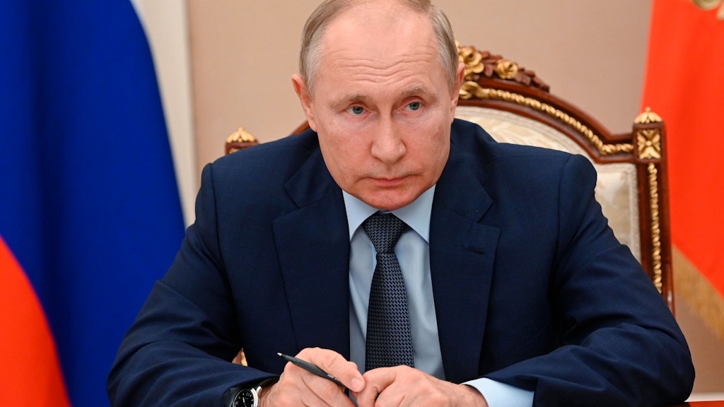  Wladimir Putin ließ sich erst im März mit Sputnik V impfen, ganz gegen seine Gewohnheit ohne Kamerabegleitung.