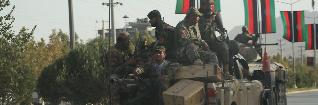 Rückzug: Armeesoldaten flüchten in Kabul vor den Taliban, wohin auch immer.