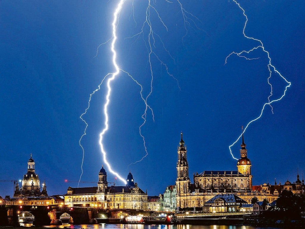 Auch im Osten – wie hier in Dresden – ist mit schweren Gewiettern zu rechnen. 
