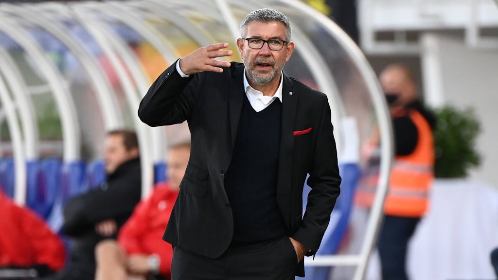 Bleibt sich treu: Union-Trainer Urs Fischer mahnt trotz des 4:0-Siegs vor dem Rückspiel gegen Kuopio PS am kommenden Donnerstag im Olympiastadion. 