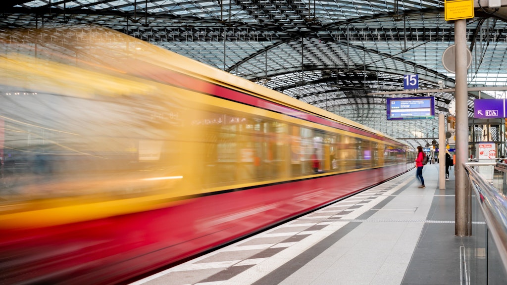 Nicht alle S-Bahnen in Berlin fahren überhaupt. Und die, die fahren, tun das nur alle 20 Minuten.