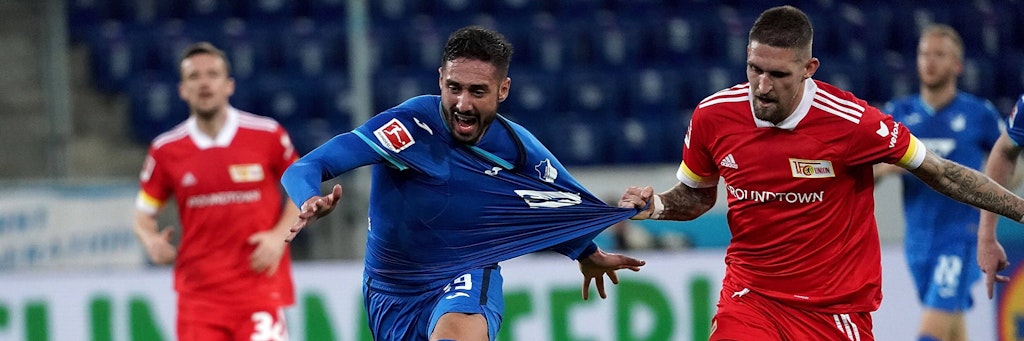 Darf sich auf Derbys gegen den 1. FC Union freuen: Ishak Belfodil, hier im Duell mit Ex-Unioner Robert Andrich, wechselt von der TSG Hoffenheim zu Hertha BSC. 
