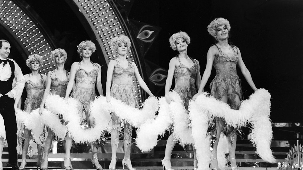 „Ein Kessel Buntes“ war der Hit im DDR-Fernsehen. Immer dabei: das Fernsehballett (hier mit Heinz Rennhack).