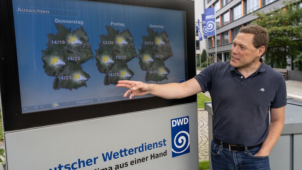 Der Diplom-Meteorologe Jan Keller arbeitet als Wetter- und Klimaforscher beim Deutschen Wetterdienst (DWD) in Offenbach.
