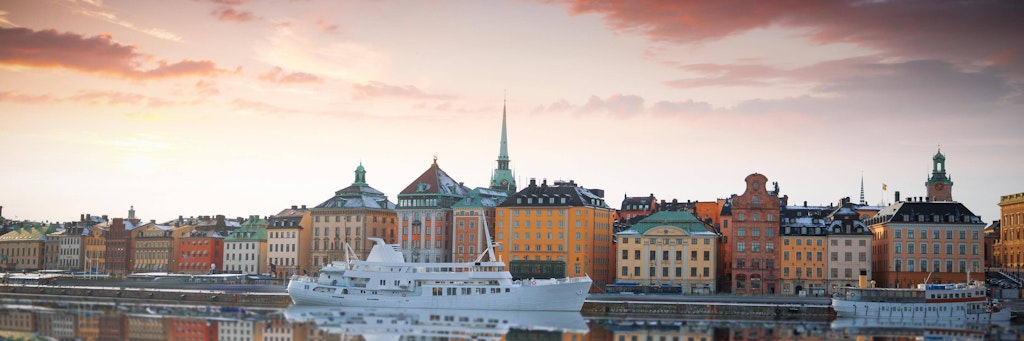 Die schwedische Hauptstadt Stockholm ist ein beliebtes Touristenziel.