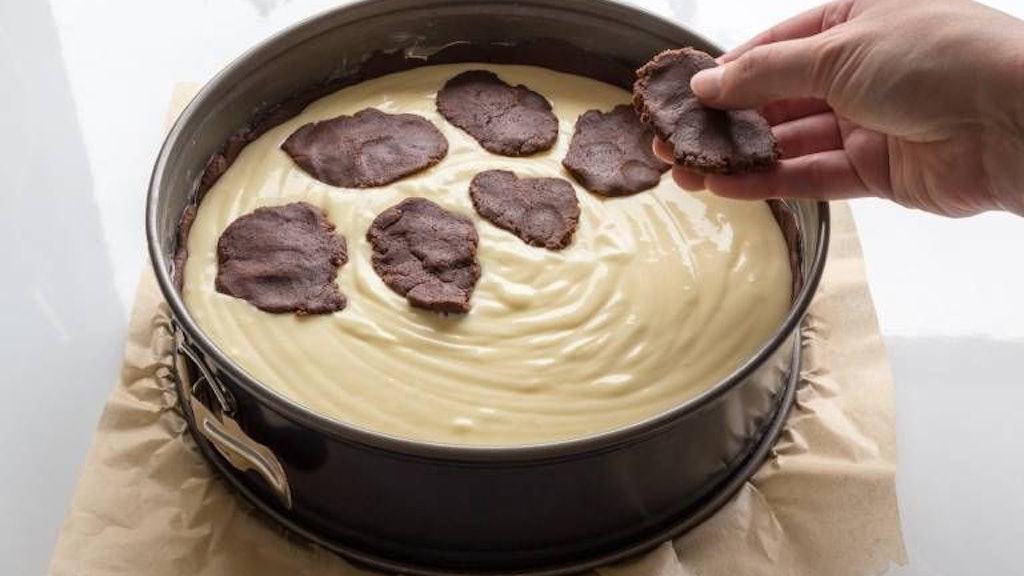 Ein Russischer Zupfkuchen muss keine Kalorienbombe sein. Wer ihn selber macht, tauscht einige Zutaten geschickt aus.