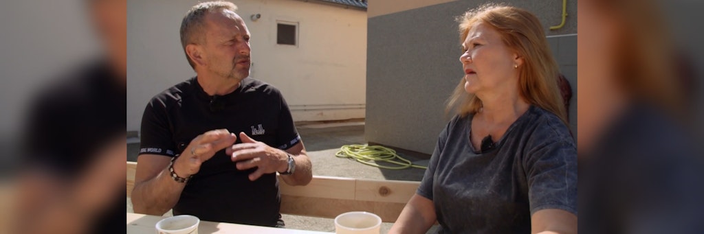 „Bauer sucht Frau International“-Kandidat Ivica aus Kroatien ist mit Hofdame Nevenka allein, nachdem Isolde in einer Nacht- und Nebelaktion abgereist ist.