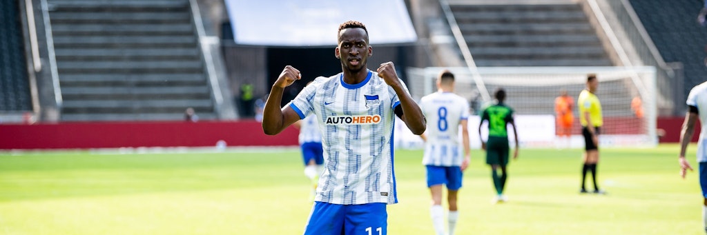 Herthas Dodi Lukebakio jubelt ab sofort für den VfL Wolfsburg.