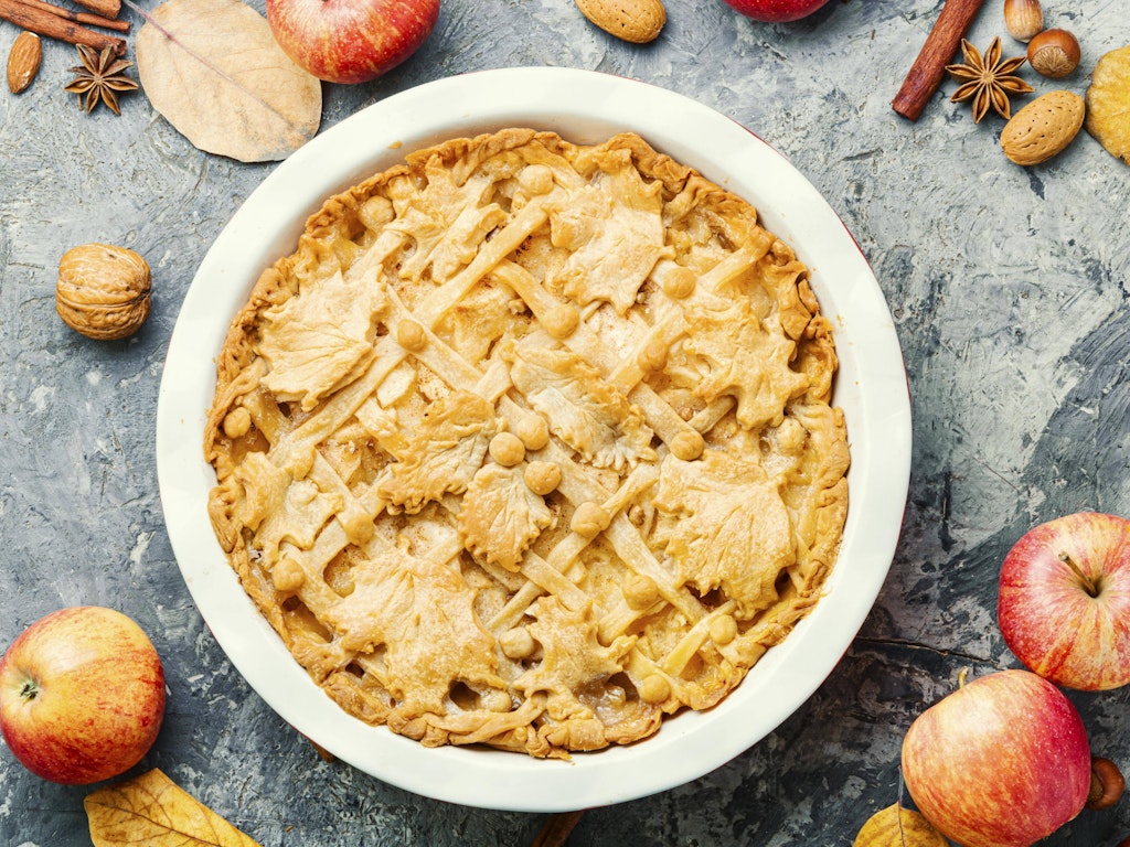 Der Apfelkuchen wird so saftig!