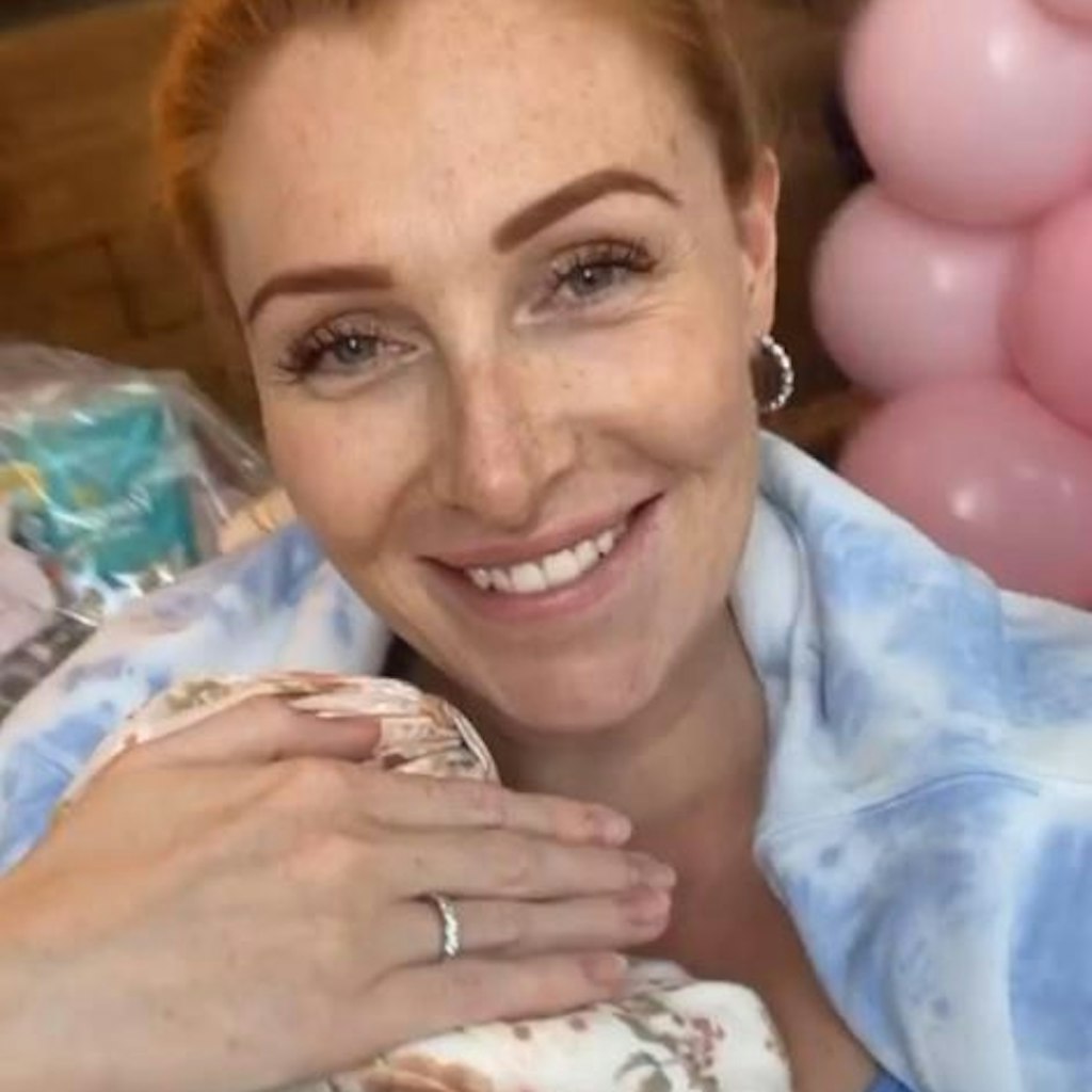 Georgina Fleur wurde mit einer Babyparty überrascht.