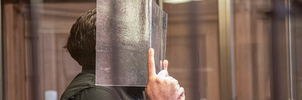 Muhamed R. (31) auf der Anklagebank. Seine drei Mittäter verriet das Mitglied eines berüchtigten Clans nicht.