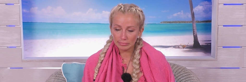 Lena brach das „Love Island“-Quiz ab und denkt über einen Auszug aus der Liebes-Villa nach.