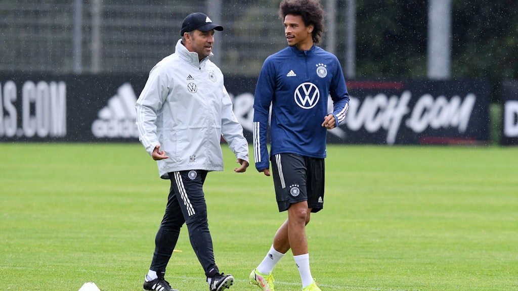 Von wegen Differenzen! Bundestrainer Hansi Flick setzt beim DFB auf Leroy Sané.