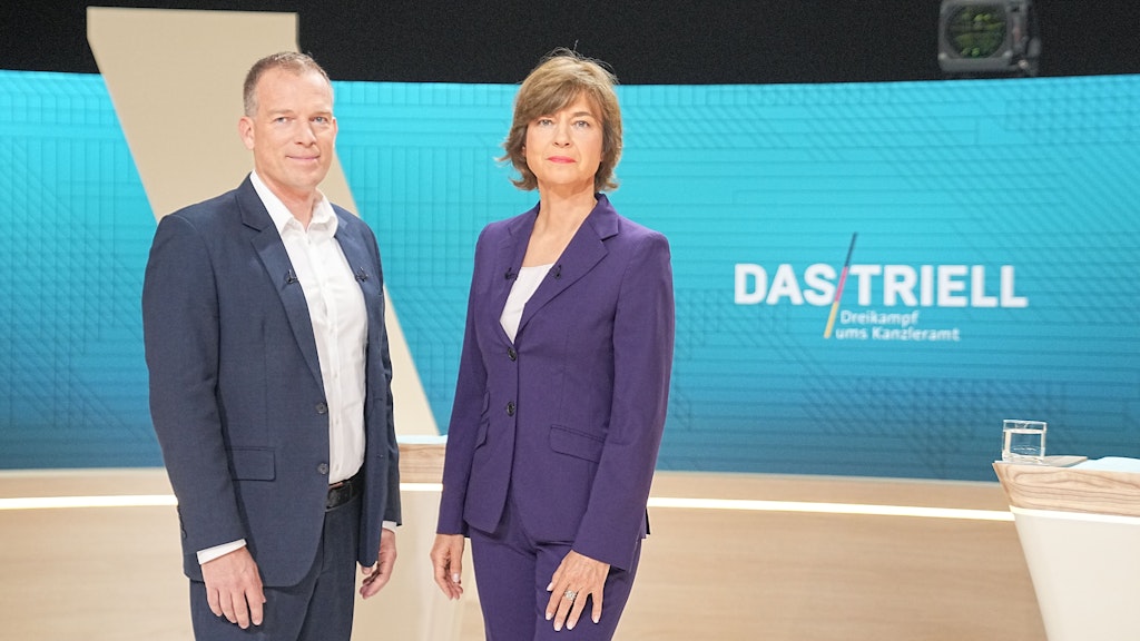  Die Moderatoren Oliver Köhr und Maybrit Illner. 