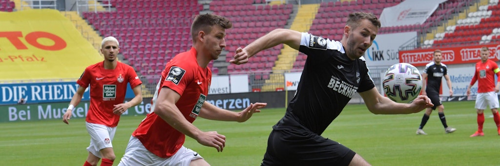 Nico Hecker (r.) , in der Vorsaison noch beim SC Verl unter Vertrag, ist ein möglicher Kandidat beim BFC Dynamo. 