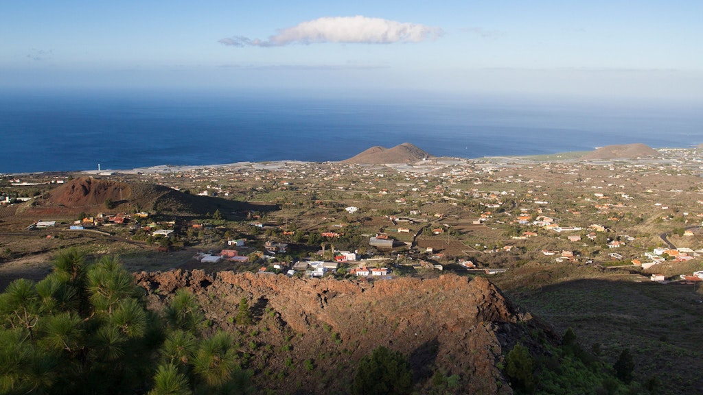 Auf der zu den Kanaren gehörenden Insel La Palma wird nach Tausenden kleinen Erdstößen während der vergangenen Tage ein Vulkanausbruch nicht mehr ausgeschlossen.