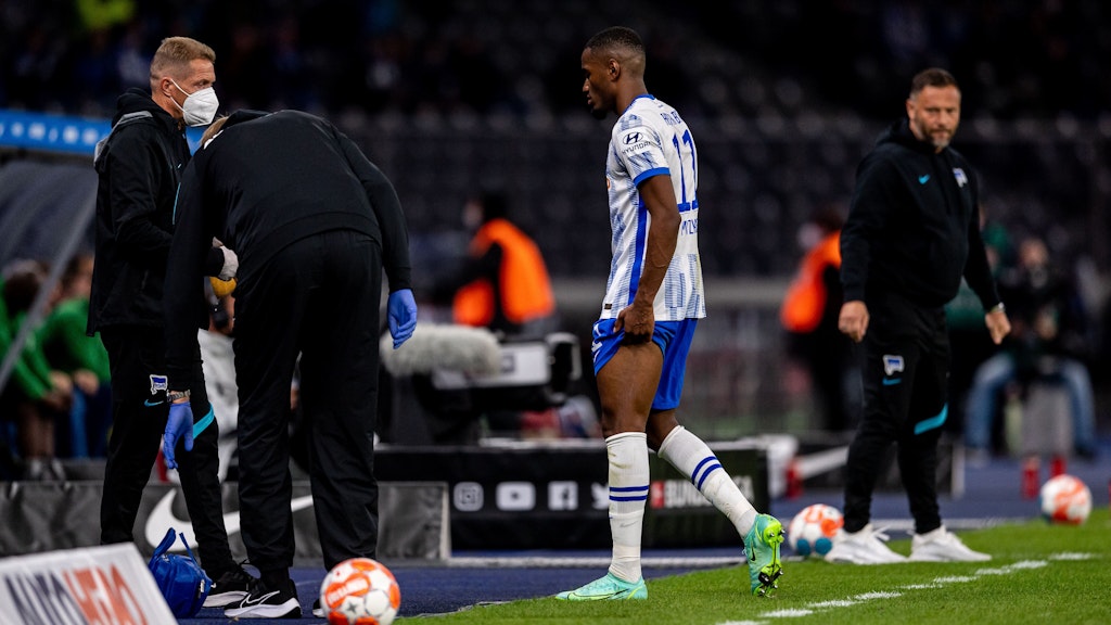 Bitter: Auch Myziane Maolida humpelte vom Feld und wird Hertha wohl in den nächsten Wochen fehlen.