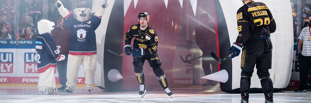 Wenn die Eisbären um Marcel Noebels zurzeit aufs heimische Eis kommen, läuft es irgendwie noch nicht rund.