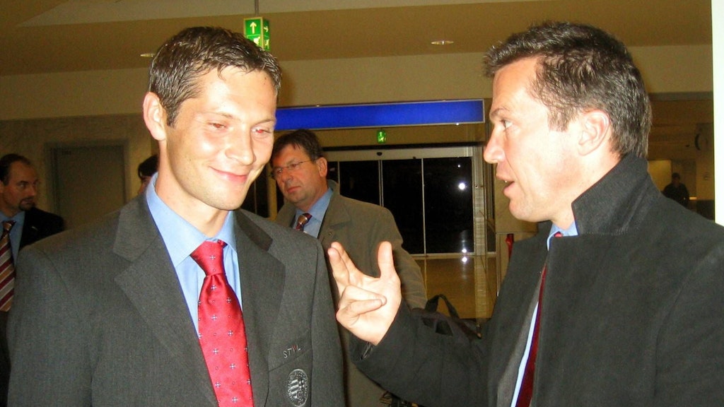 Kennen und schätzen sich: Pal Dardai und Lothar Matthäus am Budapester Flughafen 2004. 