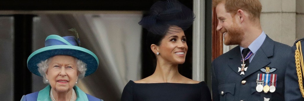 Queen Elizabeth, Meghan und Harry im Sommer 2018 gemeinsam auf dem Balkon des Buckingham Palace. 