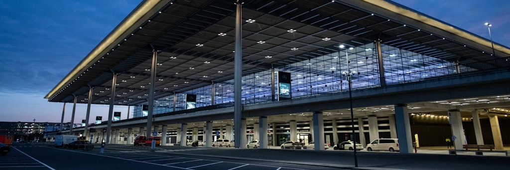 Lebensgefährlicher Flughafen: Mitarbeiter bekommen andauernd Stromschläge.